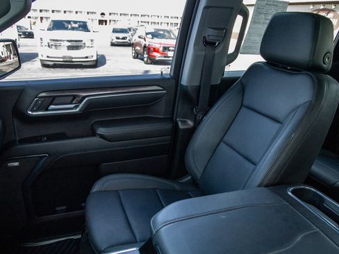 Used 2024 Chevrolet Silverado 1500 LTZ image 14