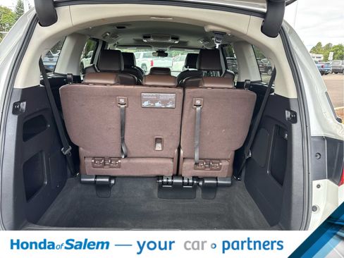 Used 2025 Honda Odyssey Touring image 19