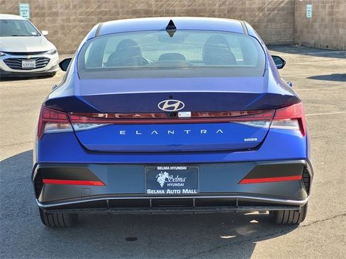 New 2025 Hyundai Elantra Limited image 6