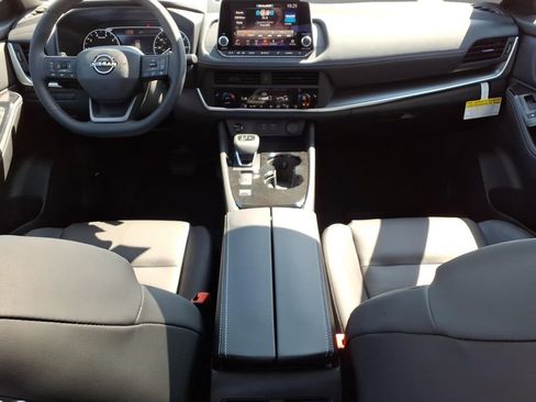 New 2026 Nissan Rogue SV FWD image 12