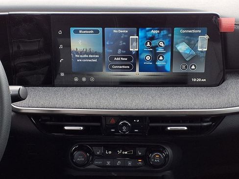New 2026 Nissan Kicks SV w/ SV Premium Package FWD image 13