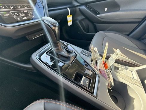 New 2025 Subaru Crosstrek 2.5i Limited w/ Crosstrek Mirror Package image 20
