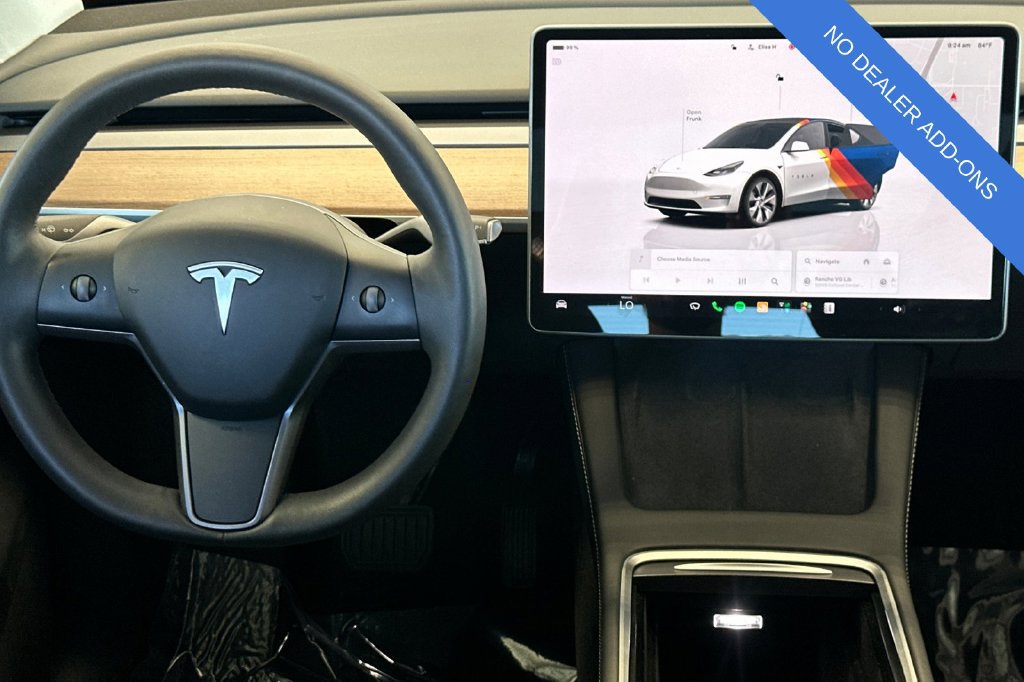 Used 2024 Tesla Model Y Long Range AWD/4WD image 15