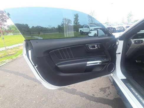 Used 2019 Ford Mustang Premium RWD image 25
