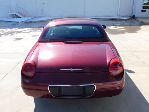 Used 2004 Ford Thunderbird image 22