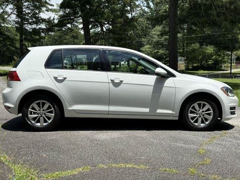 Used 2015 Volkswagen Golf S FWD image 17