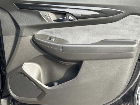 Used 2025 Chevrolet TrailBlazer LT w/ Convenience Package image 17