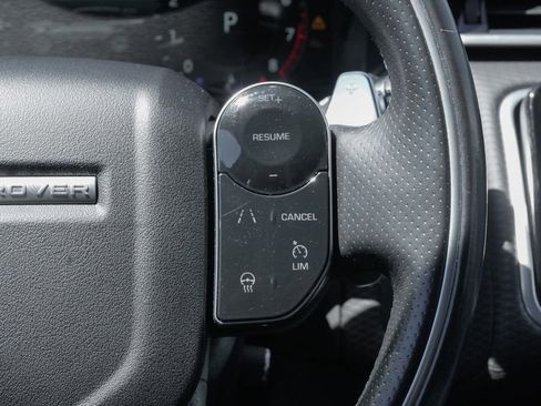 Used 2018 Land Rover Range Rover Velar R-Dynamic SE image 13