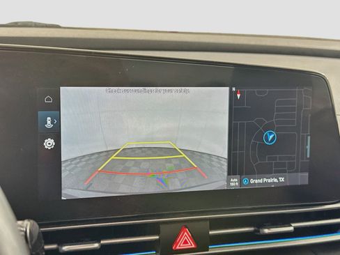 Used 2025 Hyundai Elantra Limited FWD image 23