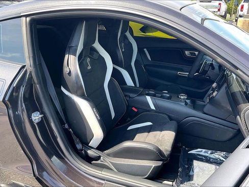 Used 2022 Ford Mustang Shelby GT500 w/ Carbon Fiber Track Pack image 30
