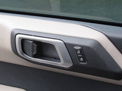 Used 2023 Ford Bronco Wildtrak image 34