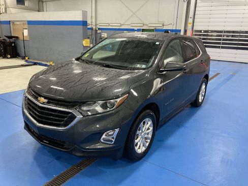 Used 2019 Chevrolet Equinox LT image 3