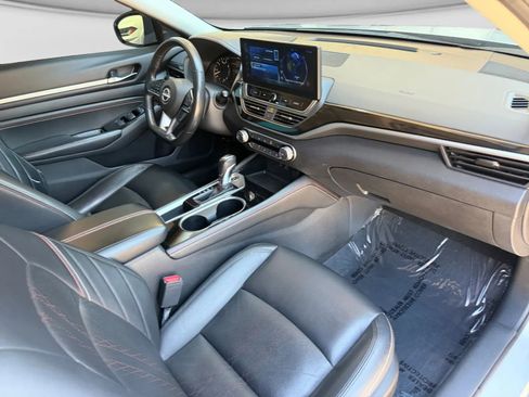 Used 2023 Nissan Altima 2.5 SR w/ SR Premium Package FWD image 34
