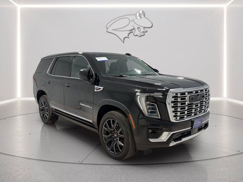 Used 2026 GMC Yukon Denali w/ Sun & Power Step Package AWD/4WD image 7
