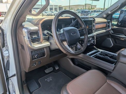 Certified 2024 Ford F250 King Ranch AWD/4WD image 9