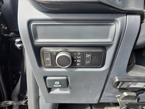 Used 2022 RAM 1500 Classic Warlock w/ Electronics Group AWD/4WD image 23