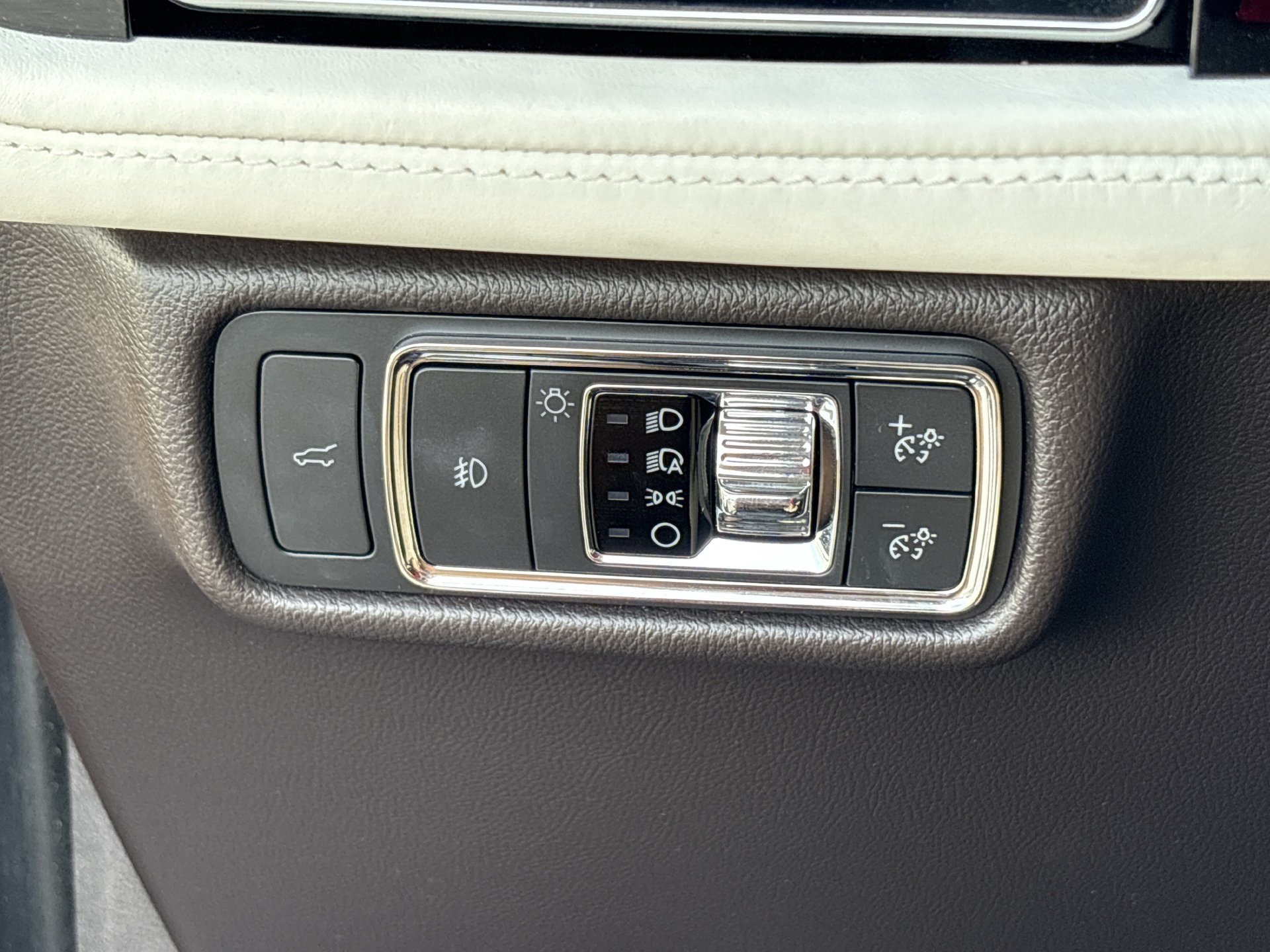 Used 2020 Lincoln Aviator Black Label w/ Dynamic Handling Package AWD/4WD image 11