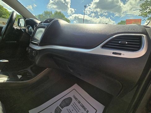 Used 2014 Dodge Journey SXT w/ Flexible Seating Group FWD image 25