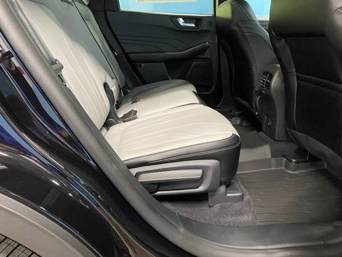 New 2026 Ford Escape Platinum w/ Premium Technology Package image 39