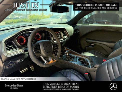 Used 2022 Dodge Challenger SRT Hellcat RWD image 6