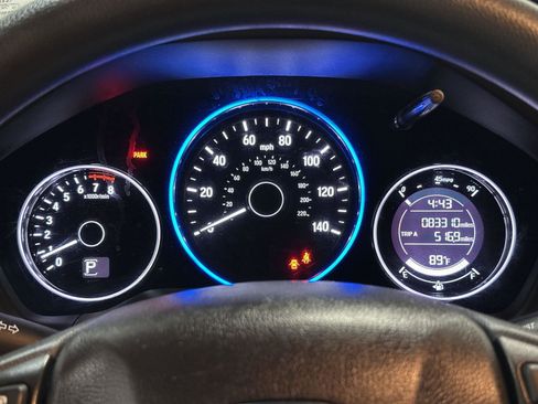 Used 2018 Honda HR-V EX image 26