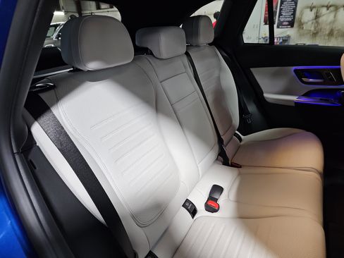 New 2026 Mercedes-Benz GLC 300 image 12