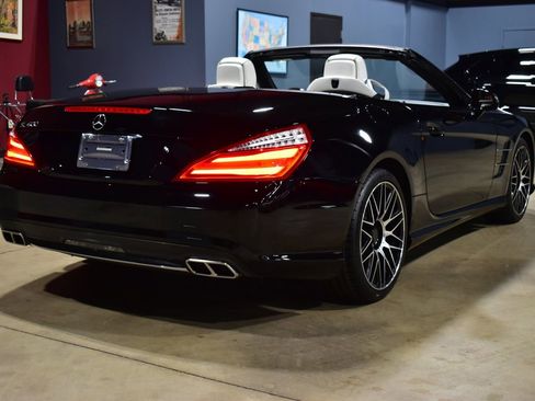 Used 2015 Mercedes-Benz SL 400 image 12