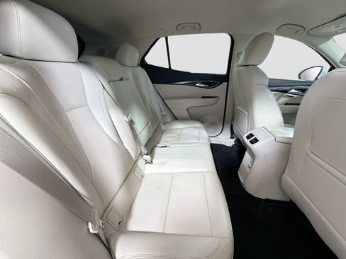 Used 2021 Buick Envision Essence FWD image 28