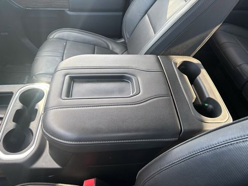 Used 2022 Chevrolet Silverado 2500 High Country w/ Z71 Off-Road Package image 28