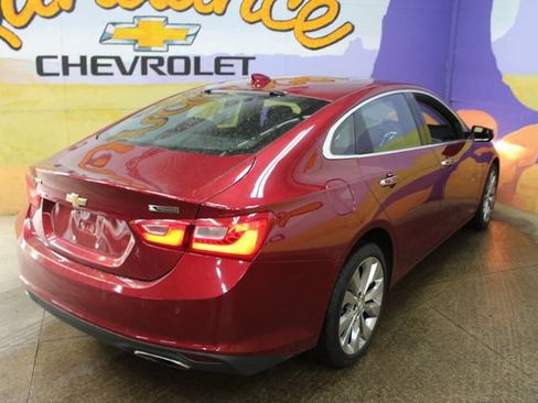 Used 2018 Chevrolet Malibu Premier w/ Premier Sport Package FWD image 8