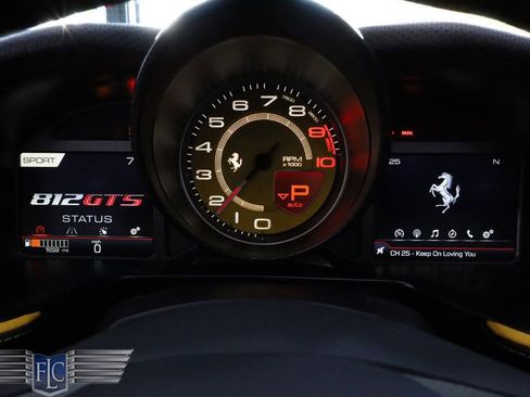 Used 2022 Ferrari 812 GTS image 29