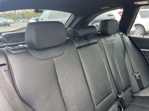 Used 2017 BMW 330i xDrive Wagon AWD/4WD image 18