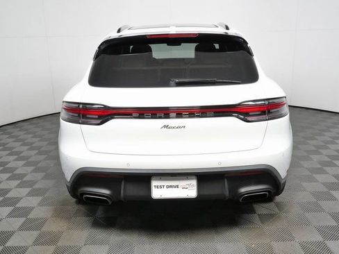 Certified 2024 Porsche Macan w/ Premium Plus Package AWD/4WD image 33