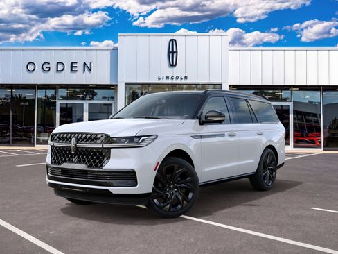New 2027 Lincoln Navigator Black Label AWD/4WD image 2