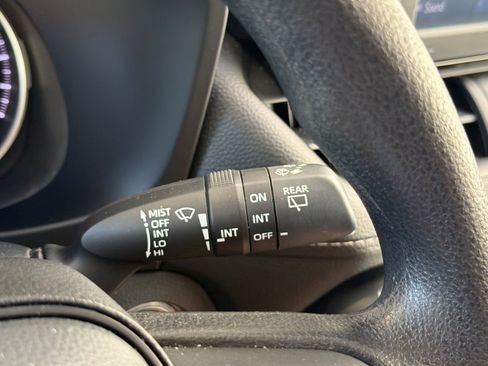Used 2022 Toyota RAV4 XLE FWD image 33
