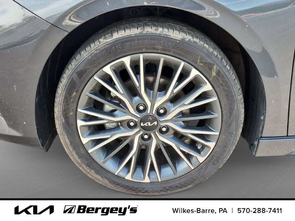 Certified 2024 Kia Forte GT-Line FWD image 11
