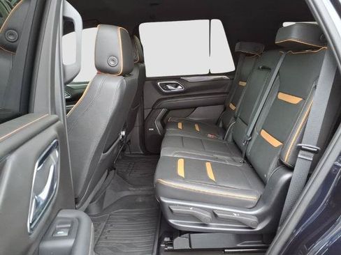 Used 2023 GMC Yukon AT4 w/ Technology Package AWD/4WD image 15