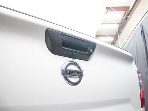 Used 2021 Nissan Titan SV w/ Accessory Utility Package AWD/4WD image 13
