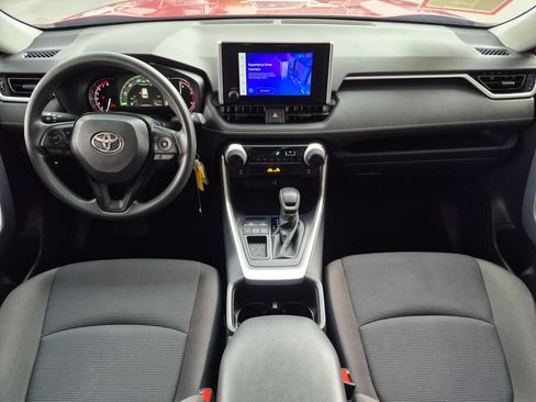 Certified 2025 Toyota RAV4 LE FWD image 29