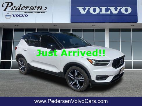 Used 2019 Volvo XC40 T5 R-Design AWD/4WD image 1