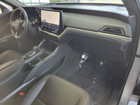 Certified 2025 Lexus TX 350 FWD w/ Technology Package image 18