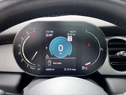 Used 2022 MINI Cooper 2-Door Hardtop FWD image 24