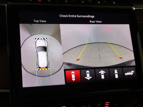 Used 2023 Jeep Grand Cherokee Summit w/ Luxury Tech Group V image 12