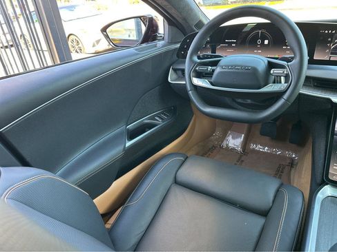 Used 2023 Lucid Air Touring image 19