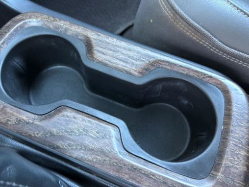 Used 2022 GMC Canyon Denali image 30