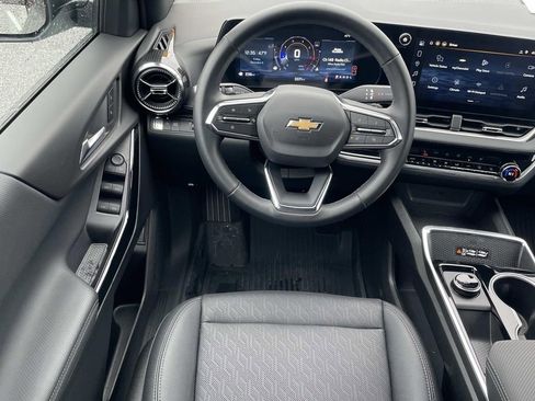 New 2026 Chevrolet Equinox LT w/ Convenience Package II image 14