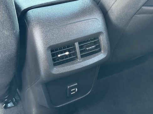 Used 2024 Chevrolet Equinox LT AWD/4WD image 13