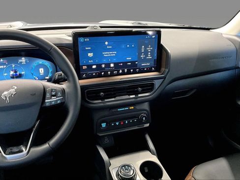 Used 2025 Ford Bronco Sport Outer Banks w/ Outer Banks Tech Package+ image 3