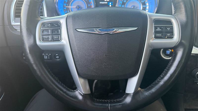 Used 2014 Chrysler 300 C AWD/4WD image 24
