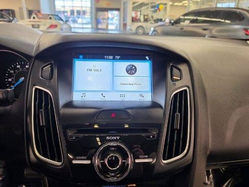 Used 2017 Ford Focus SEL FWD image 22